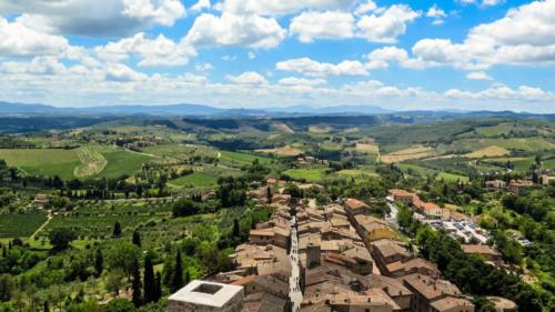 SIENA & SAN GIMIGNANO with WINE TASTING & FARM LUNCH